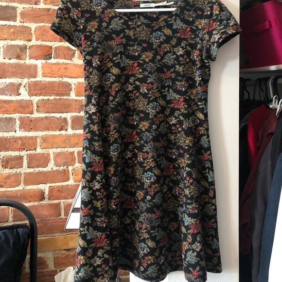 Urban outfitters floral mini dress - Picture 2 of 4